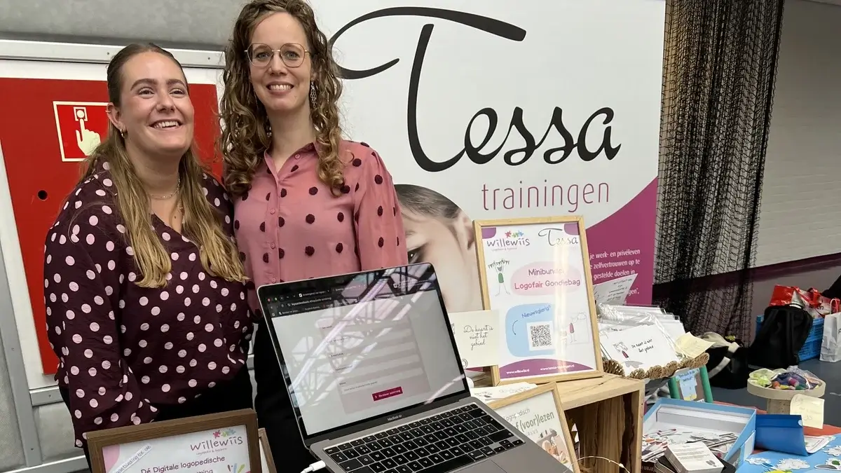 De stand van Willewiis en Tessa Trainingen op Logo Fair 2026